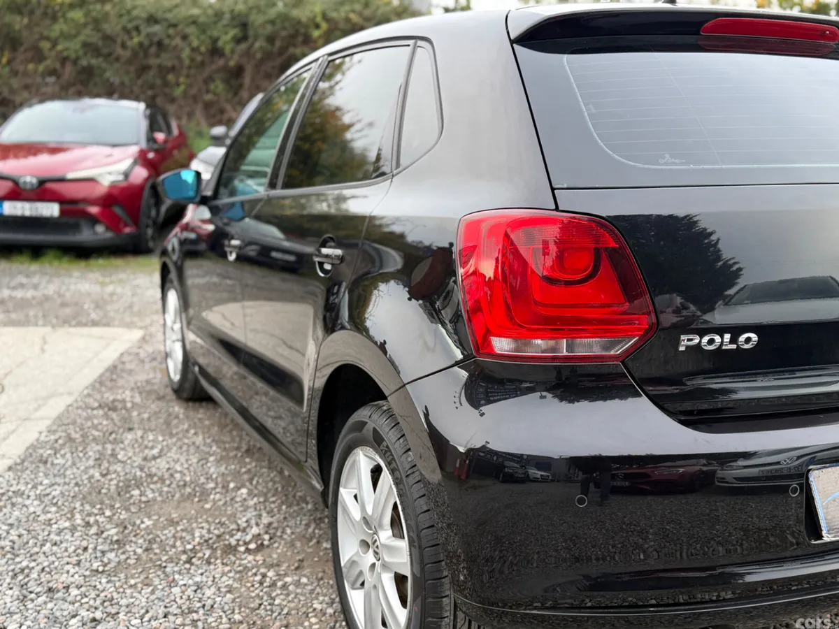 Volkswagen Polo Hatchback, Petrol, 2012, Black