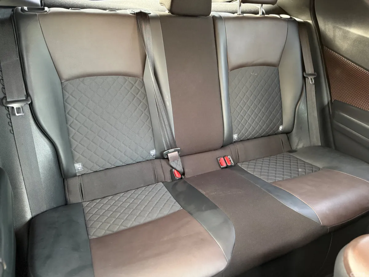 Toyota C-HR SUV, Petrol Hybrid, 2018, White