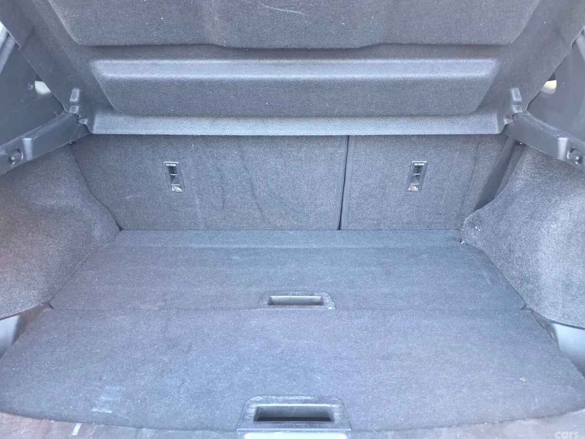 Nissan Qashqai SUV, Diesel, 2017, Grey