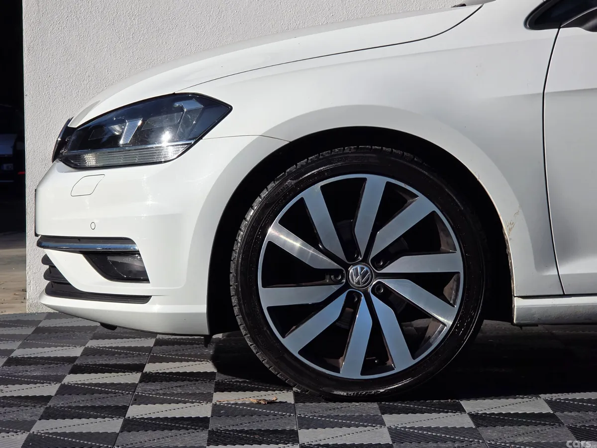 Volkswagen Golf Hatchback, Petrol, 2019, White