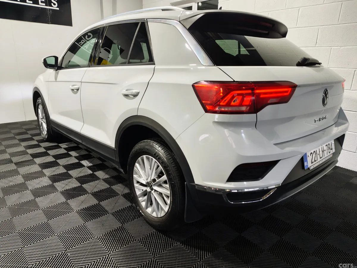 Volkswagen T-Roc SUV, Petrol, 2022, White