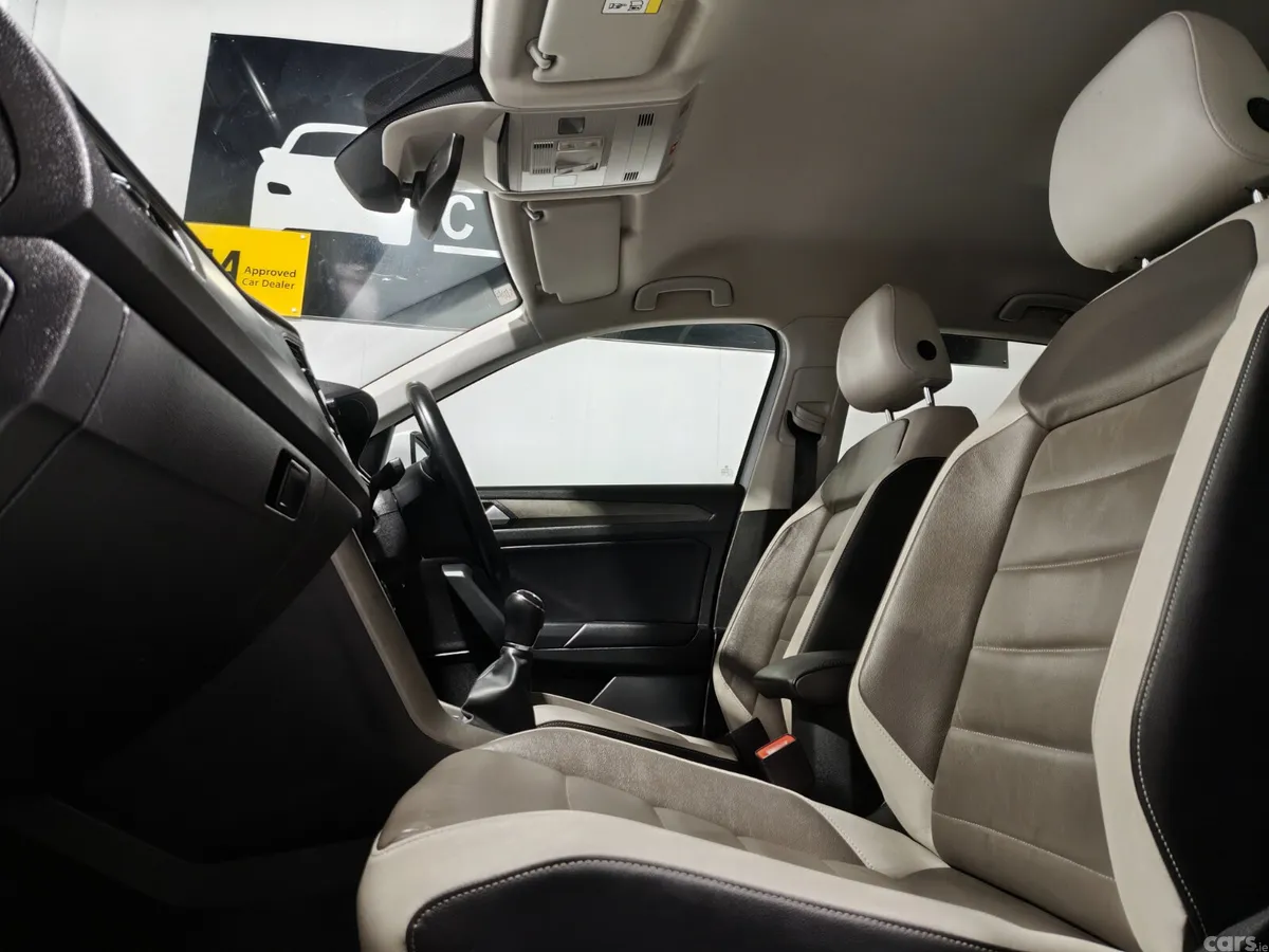 Volkswagen T-Roc SUV, Petrol, 2022, White