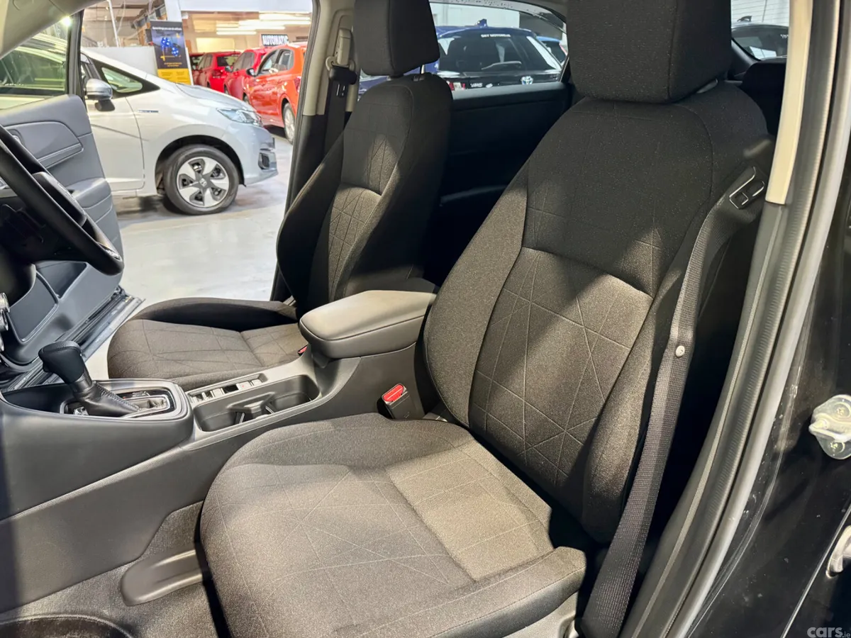 Honda Vezel SUV, Petrol Hybrid, 2023, Black