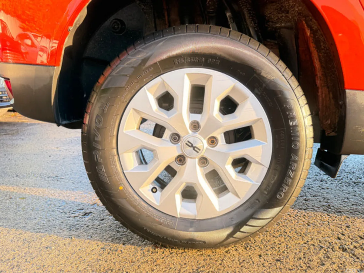 Dacia Duster SUV, Diesel, 2023, Orange