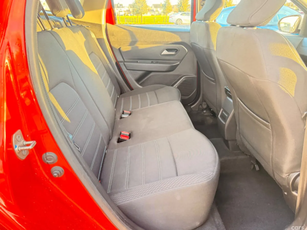 Dacia Duster SUV, Diesel, 2023, Orange