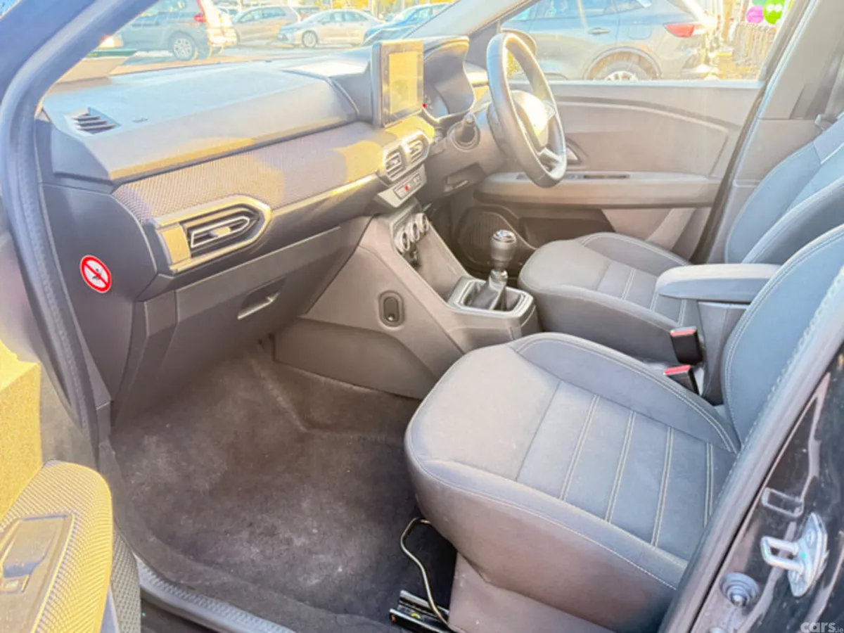 Dacia Jogger MPV, Petrol, 2023, Black