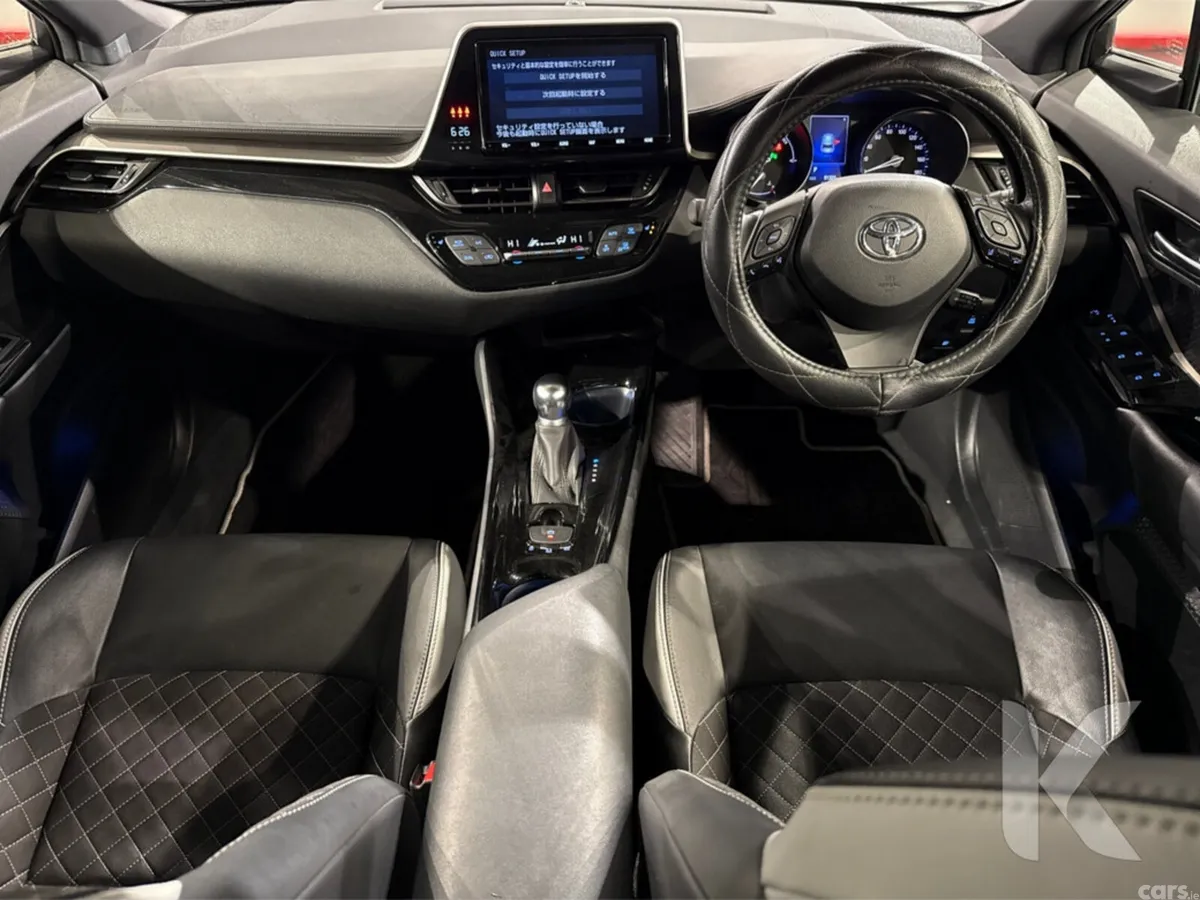 Toyota C-HR SUV, Petrol Hybrid, 2018, White