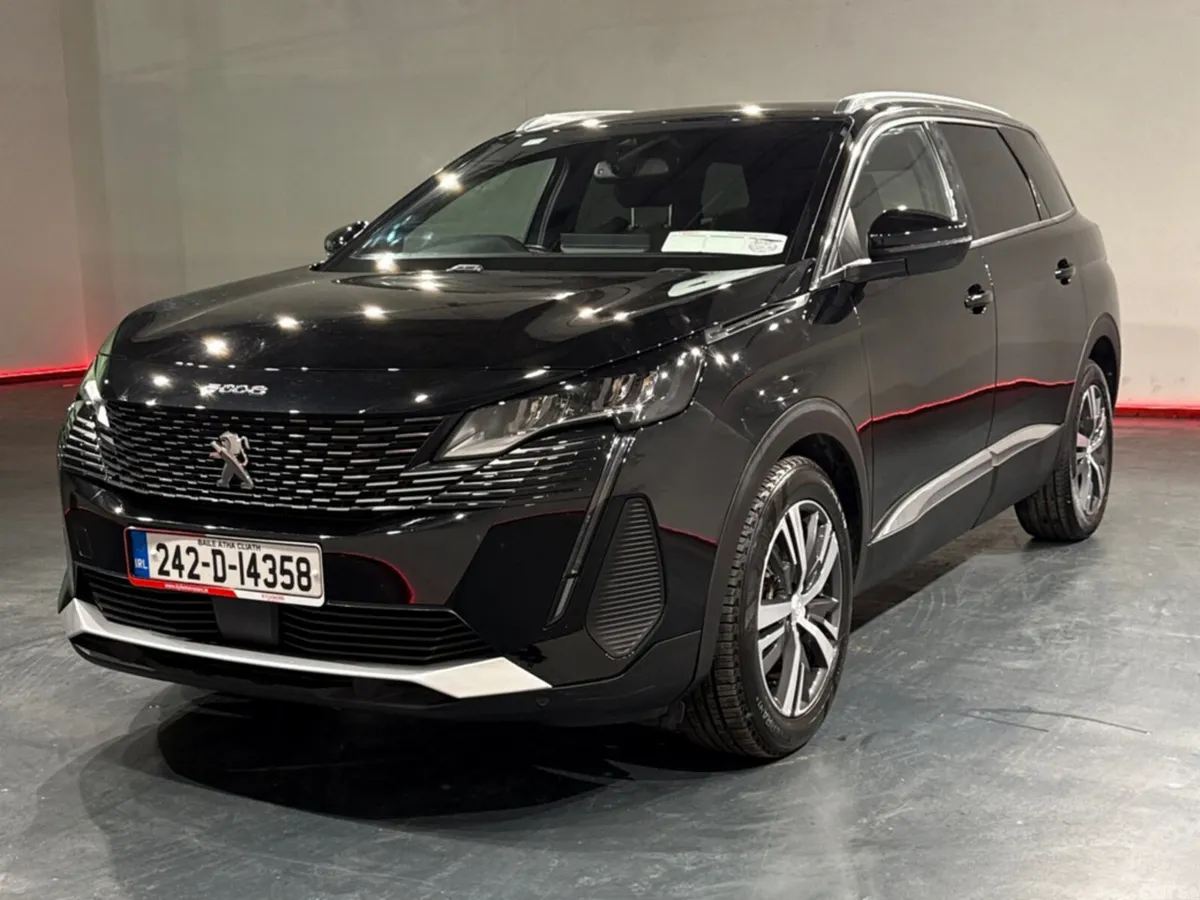 Peugeot 5008 MPV, Petrol Hybrid, 2024, Black