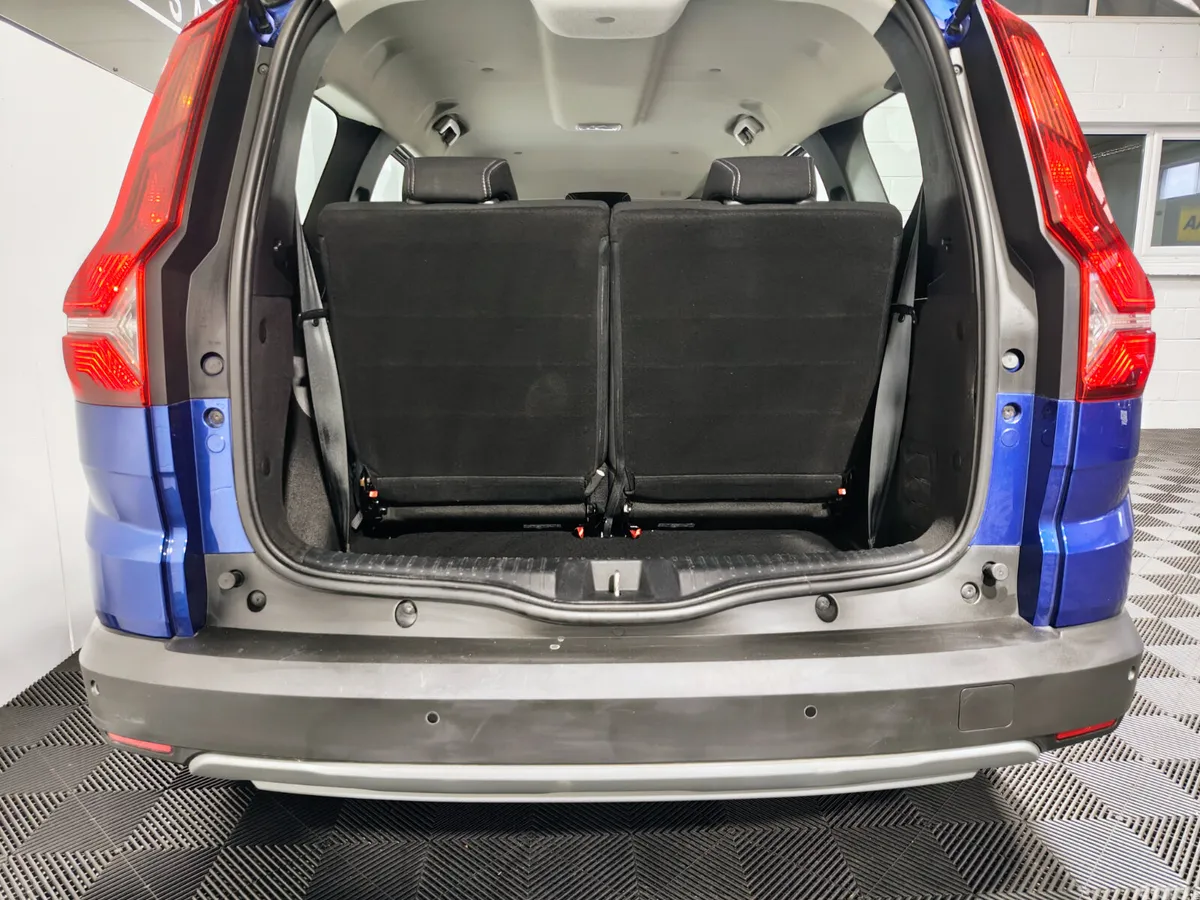 Dacia Jogger MPV, Petrol, 2022, Blue