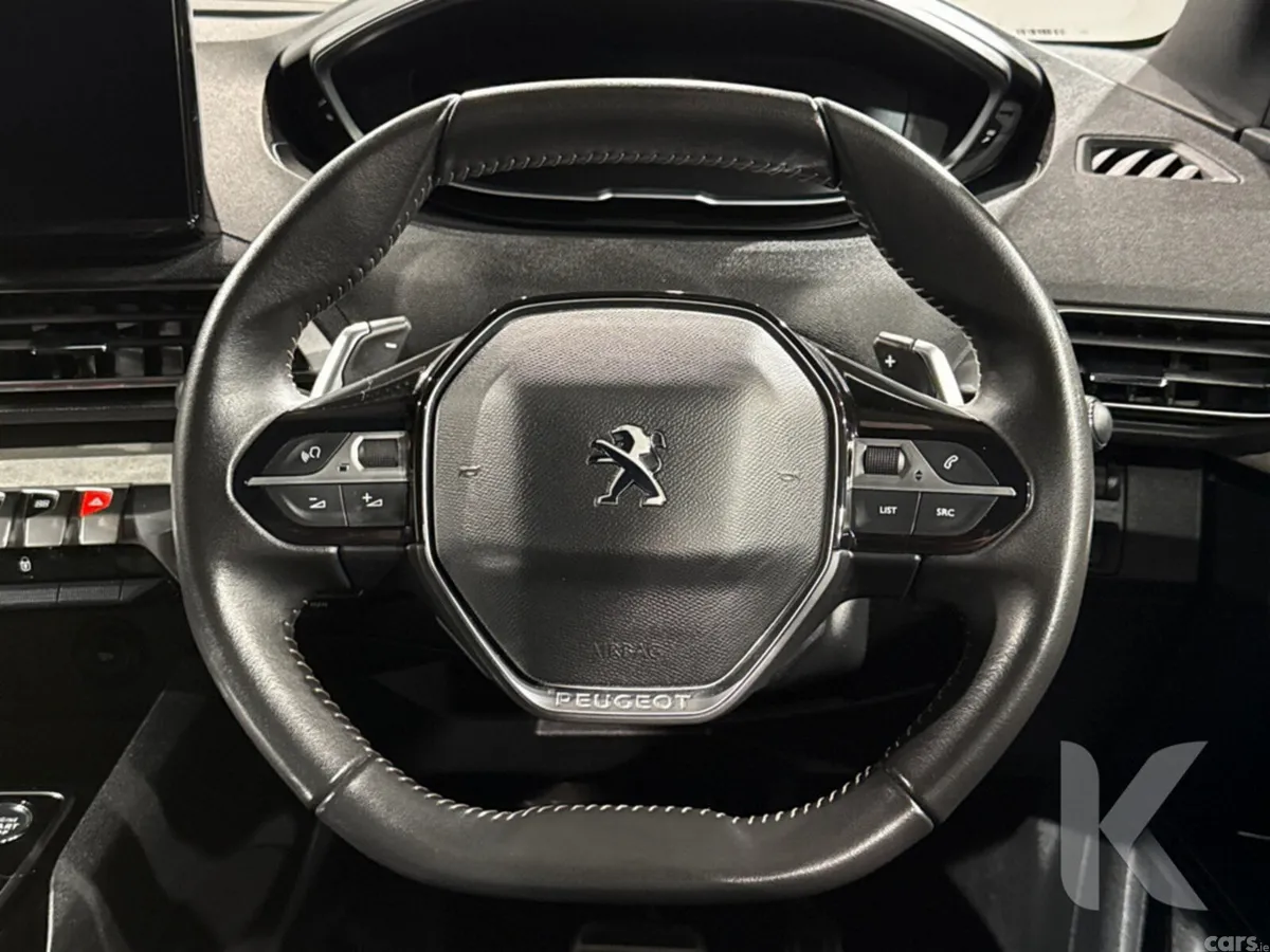 Peugeot 5008 MPV, Petrol Hybrid, 2024, Black