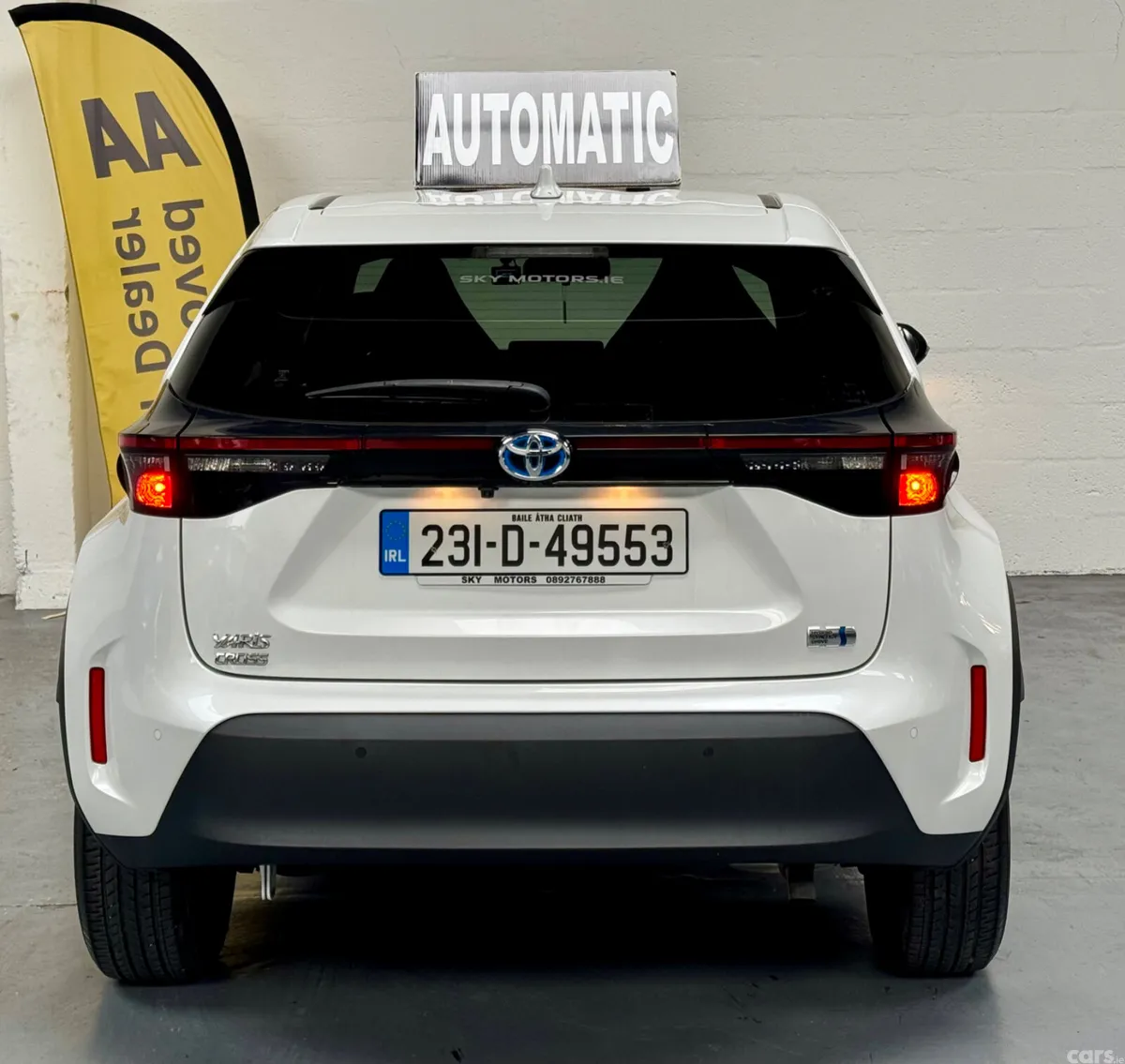 Toyota Yaris Cross Estate, Petrol Hybrid, 2023, White