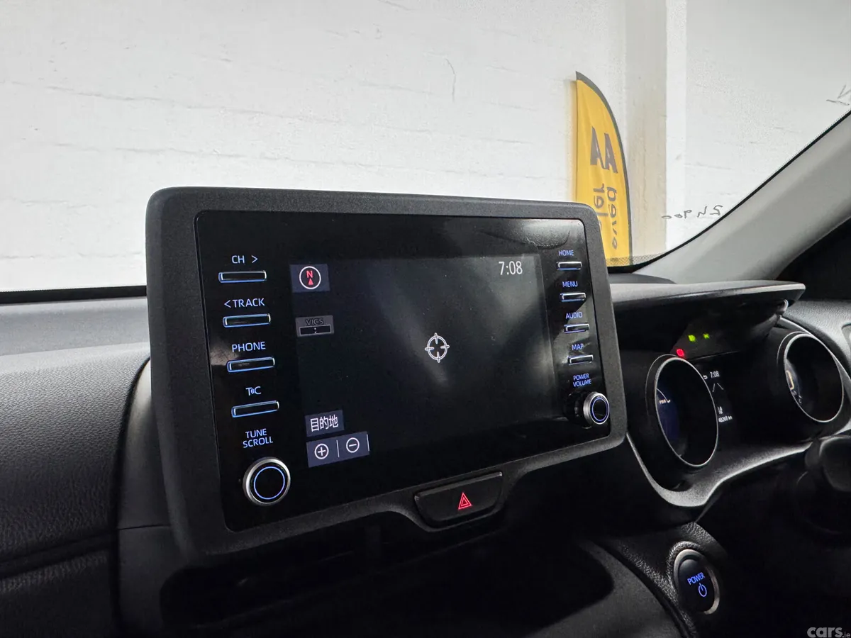 Toyota Yaris Cross Estate, Petrol Hybrid, 2023, White
