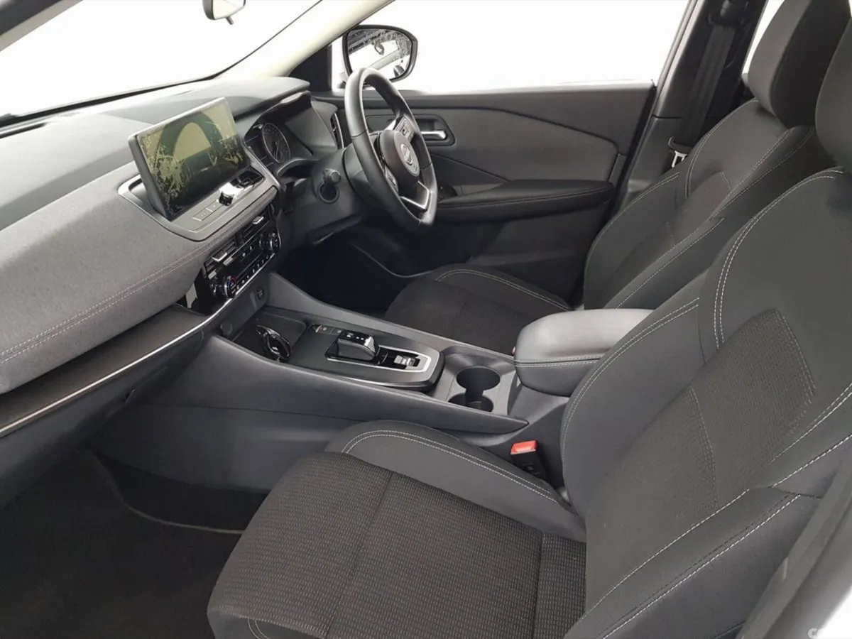 Nissan Qashqai MPV, Petrol Hybrid, 2026, White