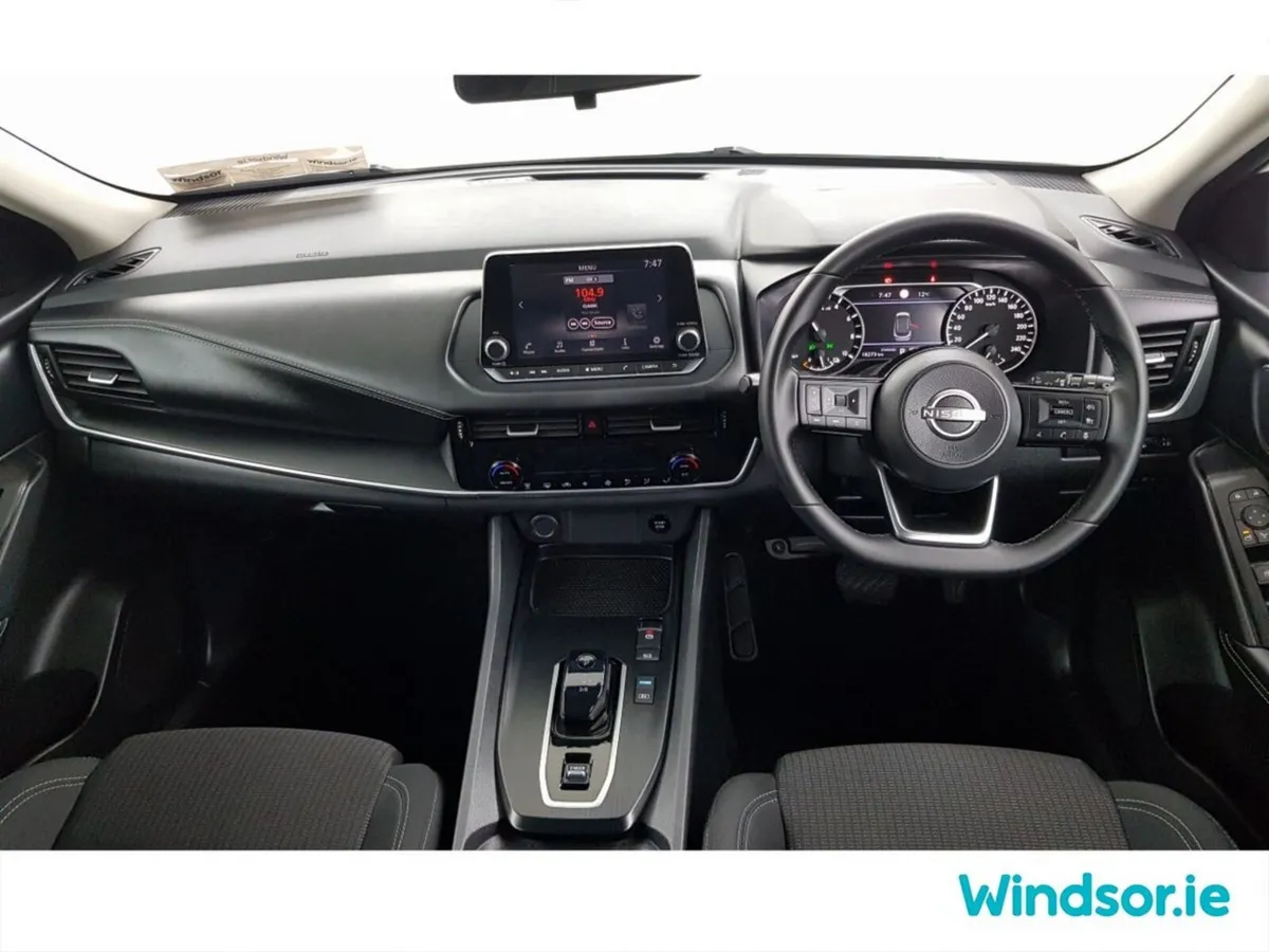 Nissan Qashqai MPV, Petrol Hybrid, 2024, White