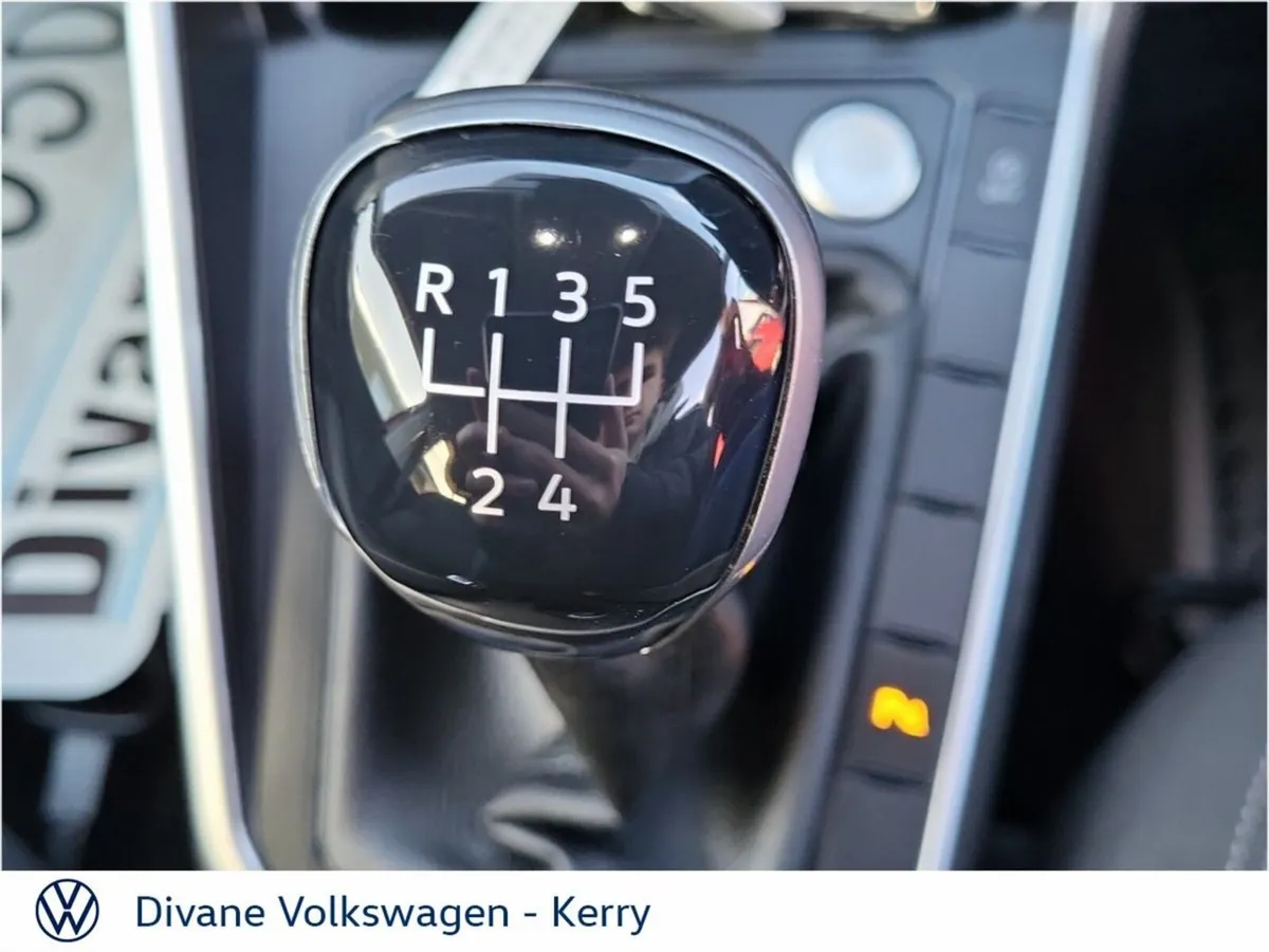 Volkswagen Taigo SUV, Petrol, 2026, Red