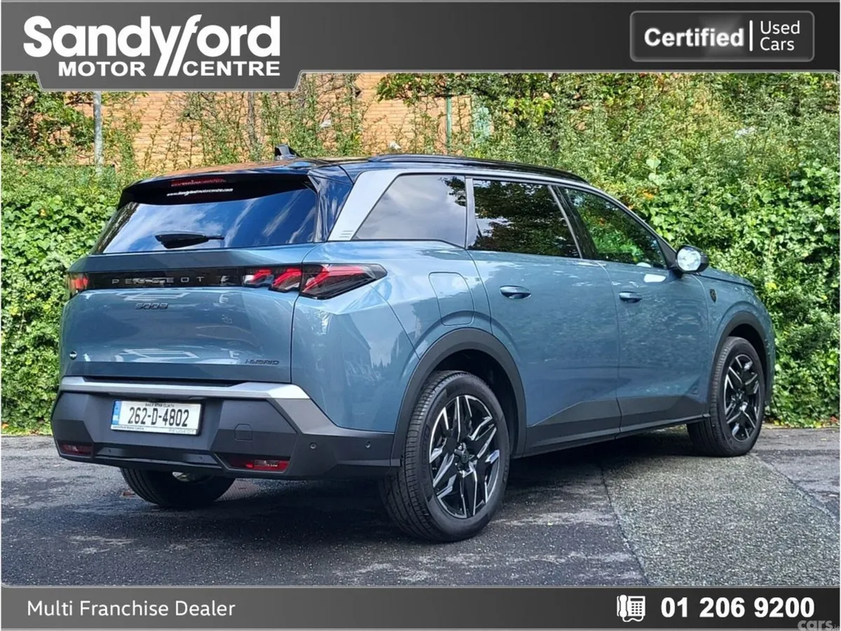 Peugeot 5008 MPV, Petrol Hybrid, 2026, Blue