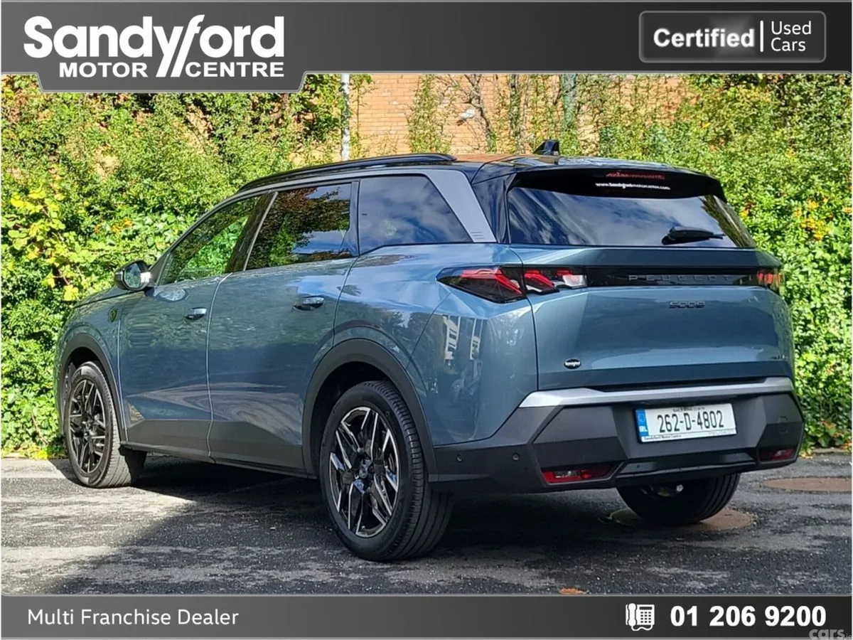 Peugeot 5008 MPV, Petrol Hybrid, 2026, Blue