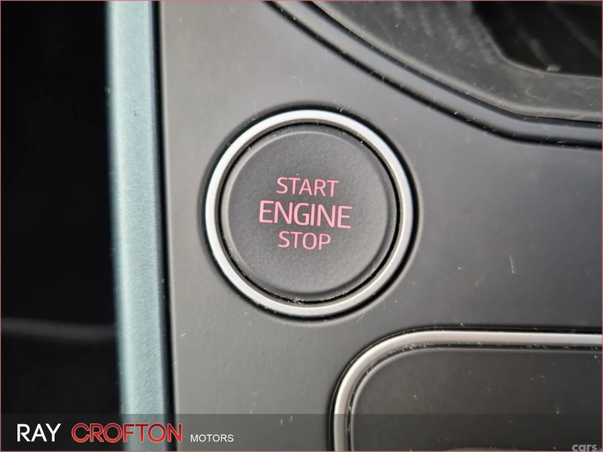 SEAT Arona SUV, Petrol, 2023, Red