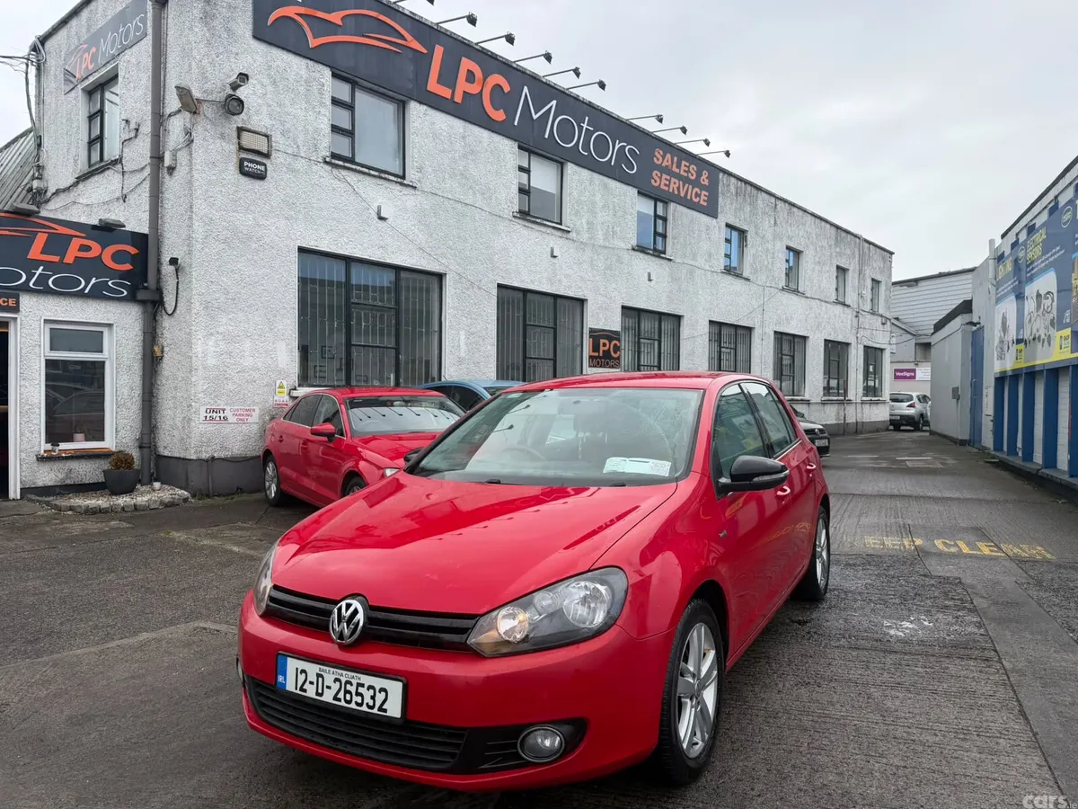Volkswagen Golf Hatchback, Diesel, 2012, Red