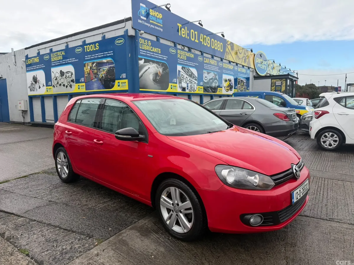 Volkswagen Golf Hatchback, Diesel, 2012, Red