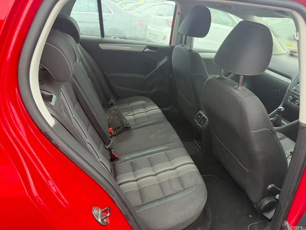 Volkswagen Golf Hatchback, Diesel, 2012, Red