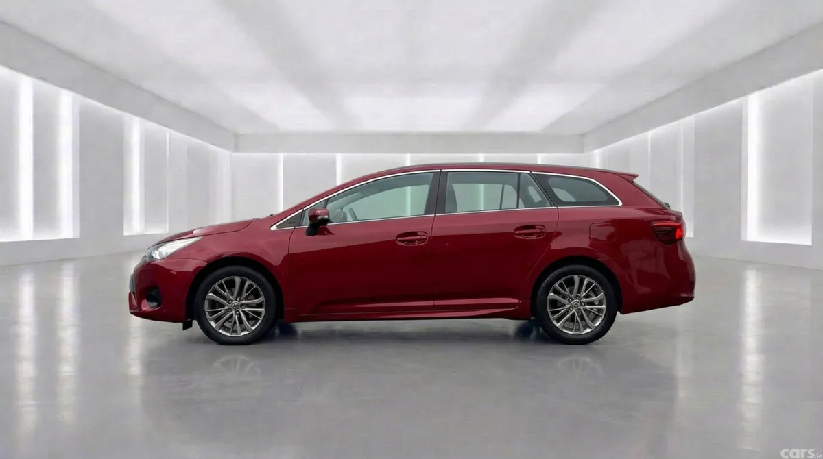 Toyota Avensis Estate, Diesel, 2018, Red