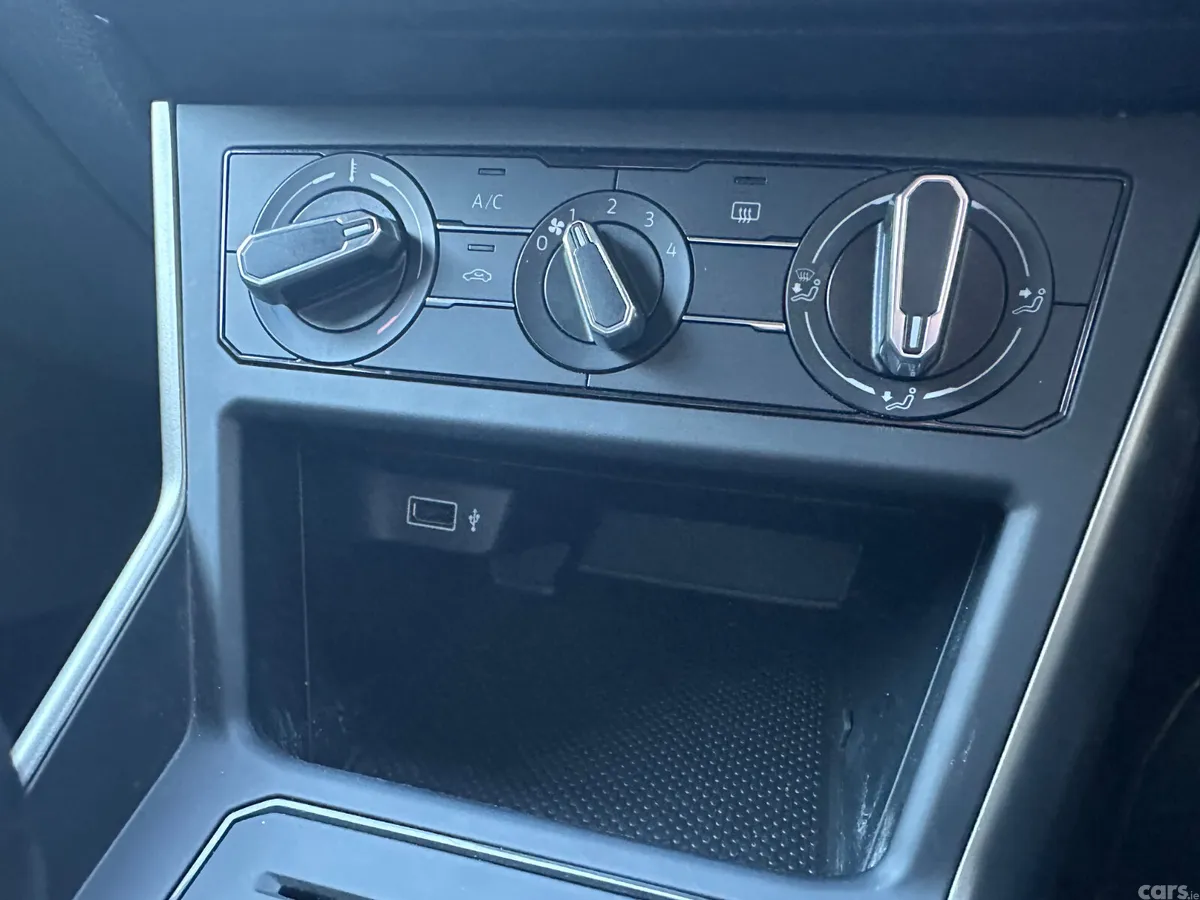 Volkswagen Polo Hatchback, Petrol, 2018, Silver