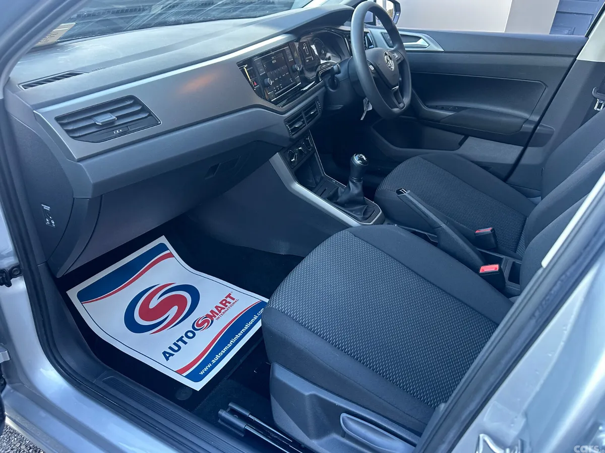 Volkswagen Polo Hatchback, Petrol, 2018, Silver