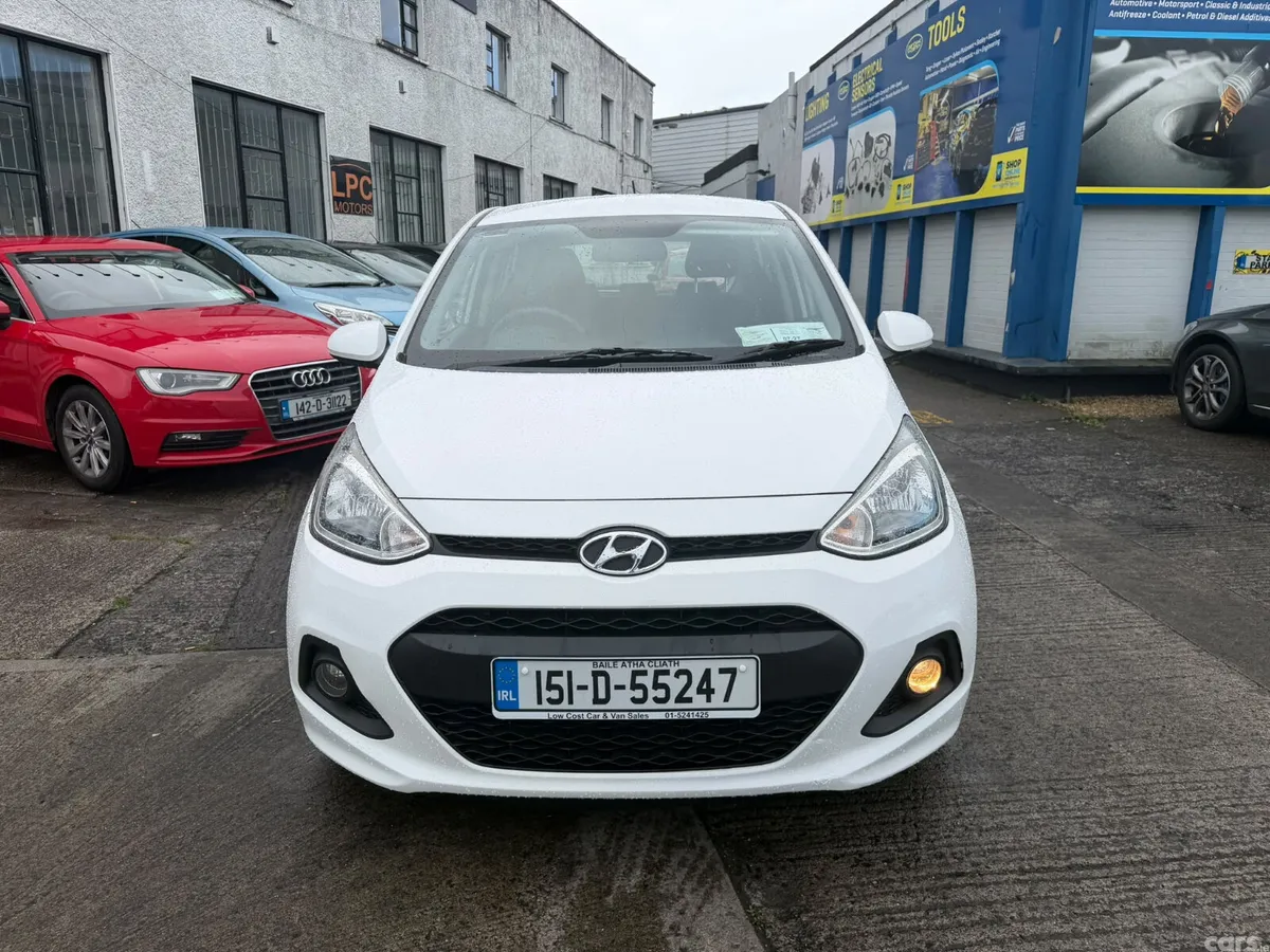 Hyundai i10 Hatchback, Petrol, 2015, White