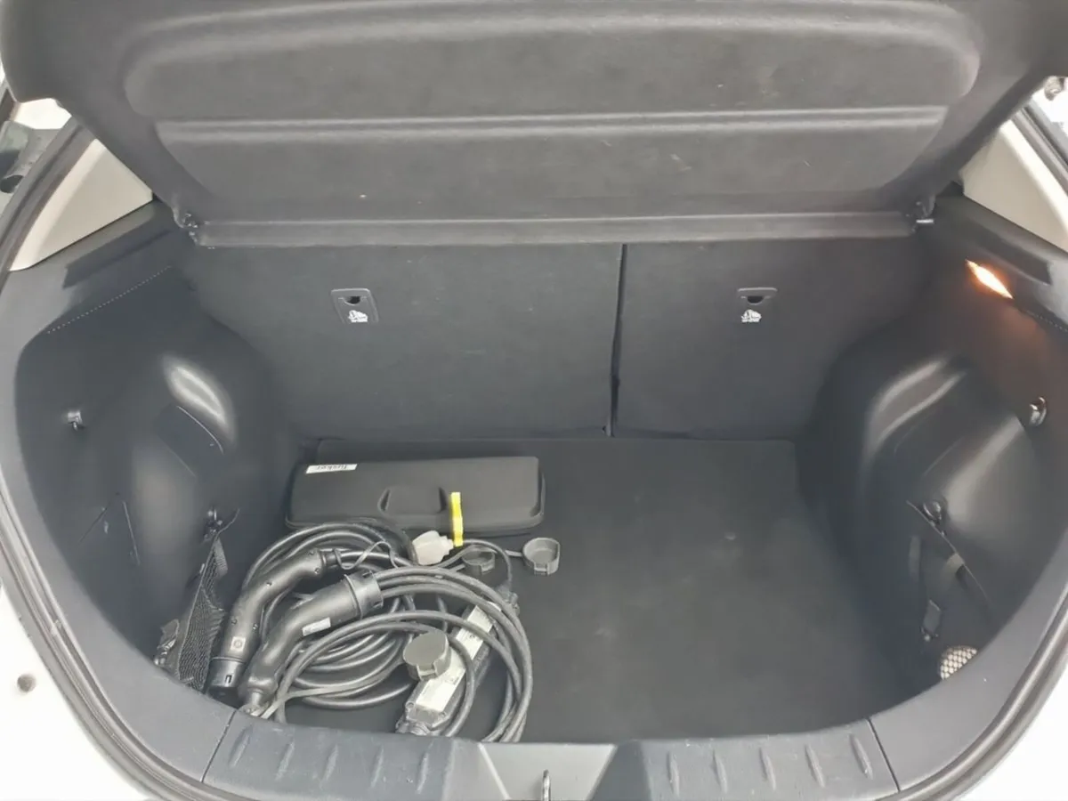 Nissan Leaf Hatchback, Electric, 2023, White