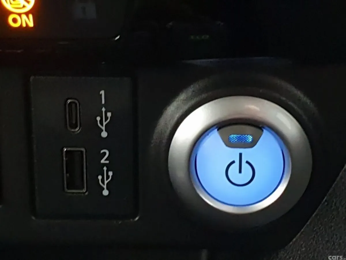 Nissan Leaf Hatchback, Electric, 2023, White