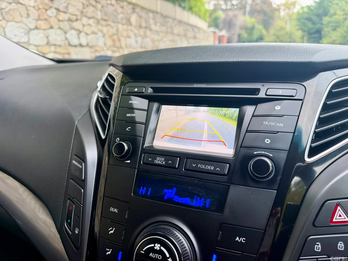 Hyundai i40 Saloon, Diesel, 2016, White