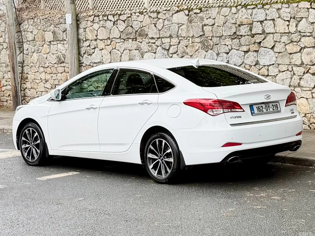 Hyundai i40 Saloon, Diesel, 2016, White