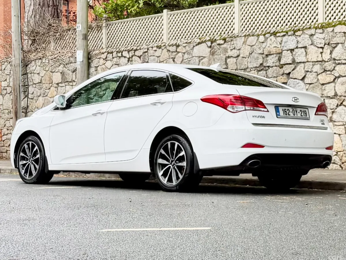 Hyundai i40 Saloon, Diesel, 2016, White