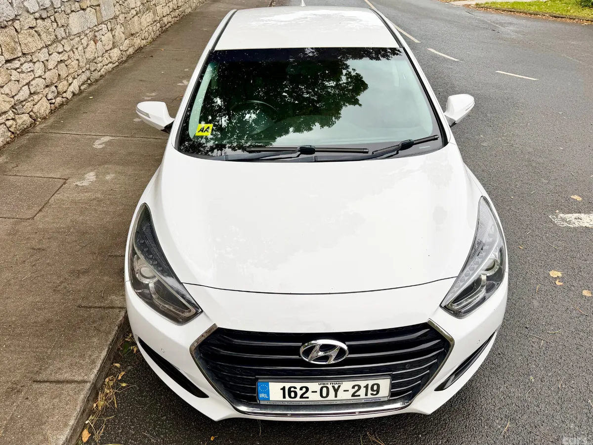 Hyundai i40 Saloon, Diesel, 2016, White