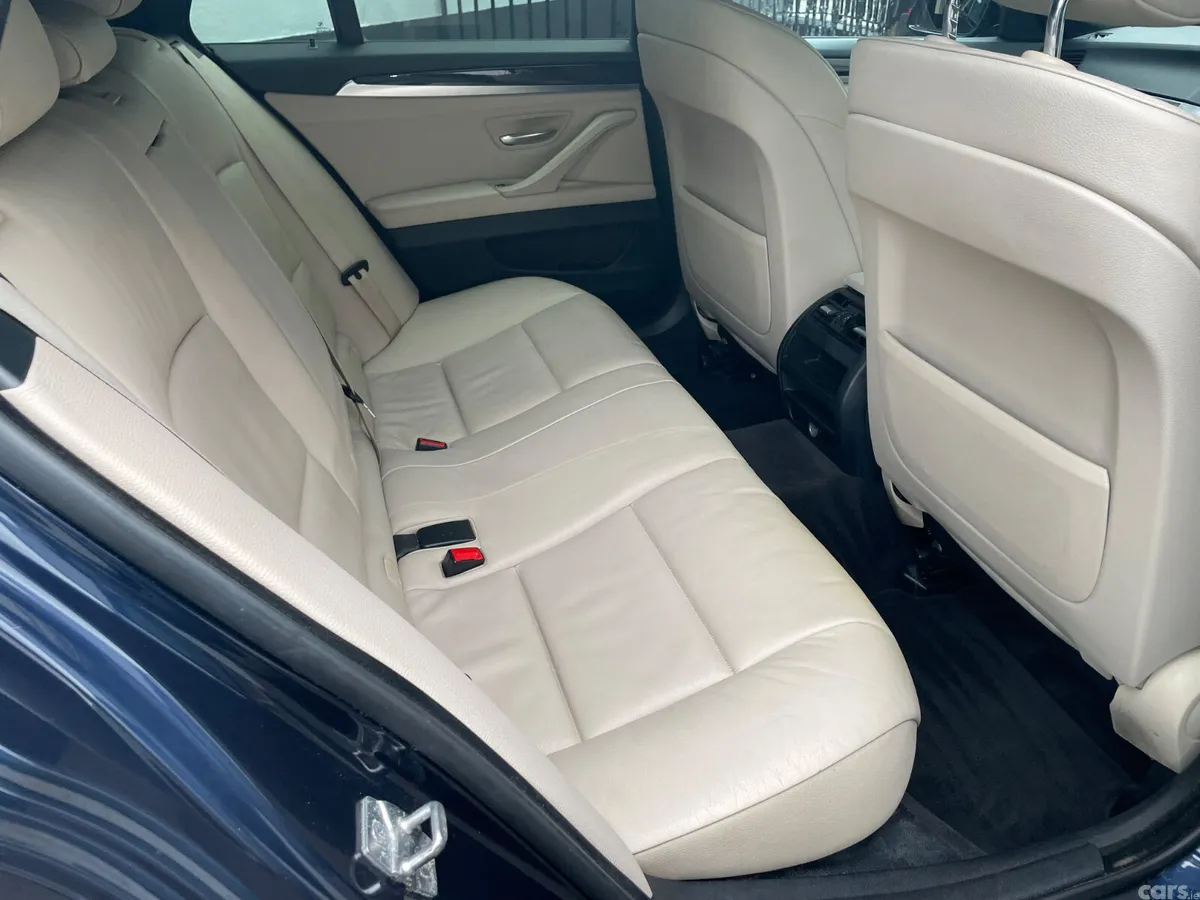 BMW 5-Series Estate, Diesel, 2012, Blue