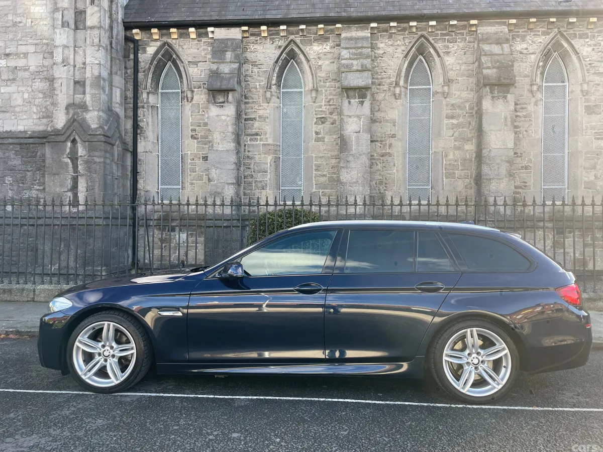 BMW 5-Series Estate, Diesel, 2012, Blue
