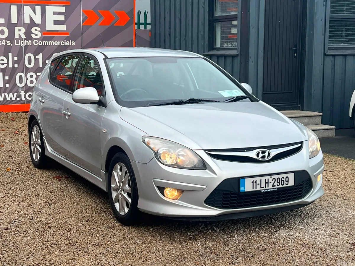 Hyundai i30 Hatchback, Diesel, 2011, Silver