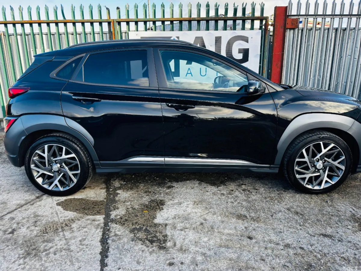 Hyundai KONA SUV, Petrol Hybrid, 2021, Black
