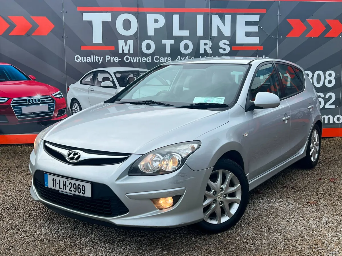 Hyundai i30 Hatchback, Diesel, 2011, Silver