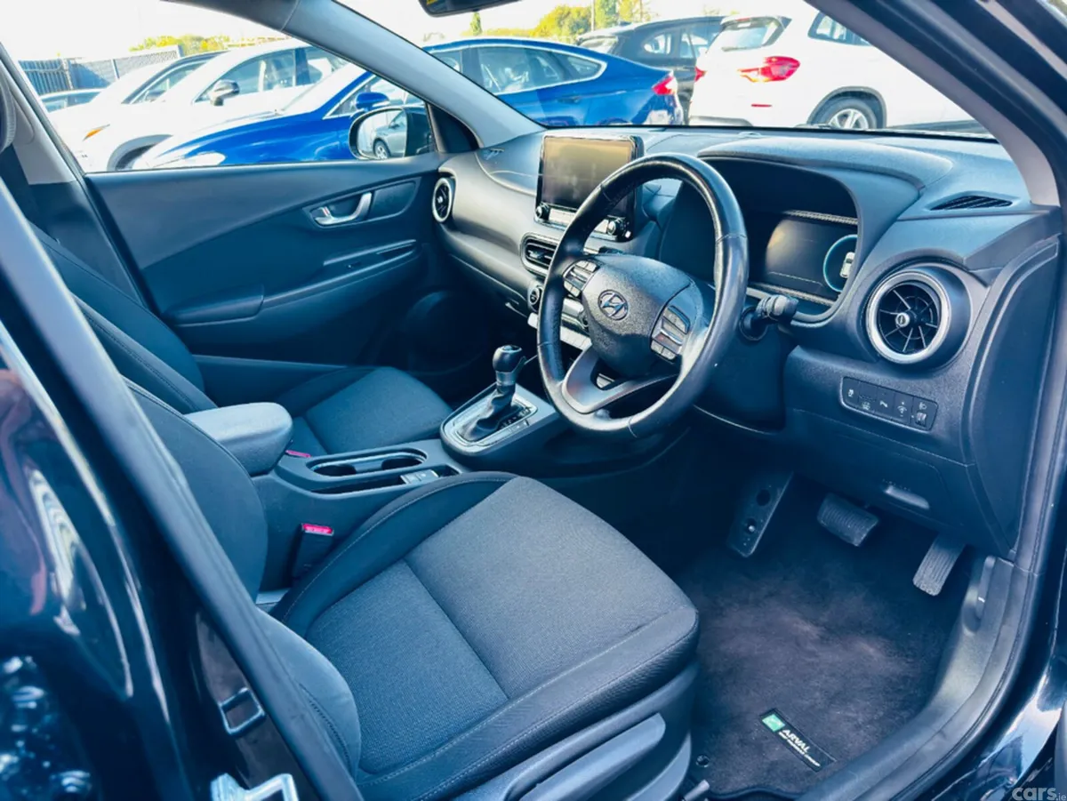 Hyundai KONA SUV, Petrol Hybrid, 2021, Black
