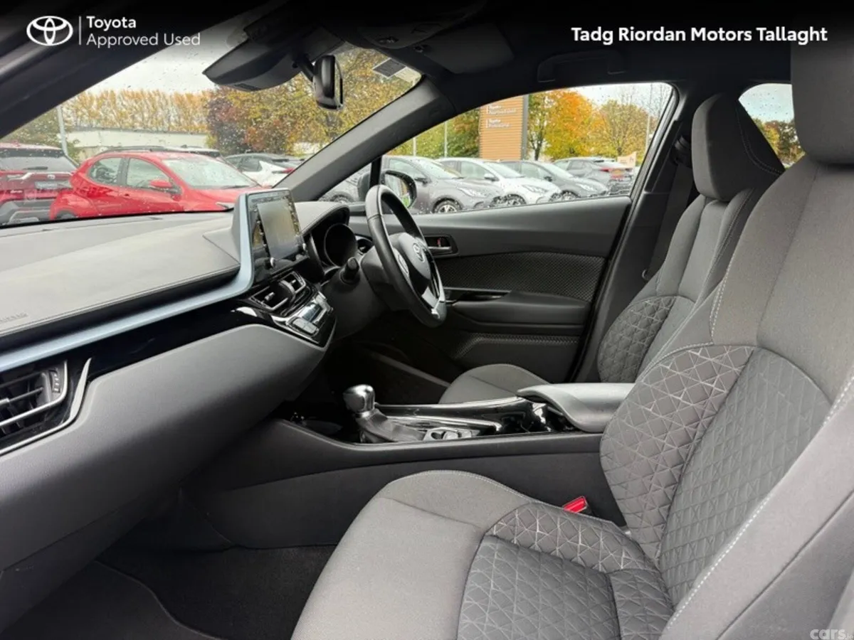 Toyota C-HR SUV, Petrol Hybrid, 2021, Grey