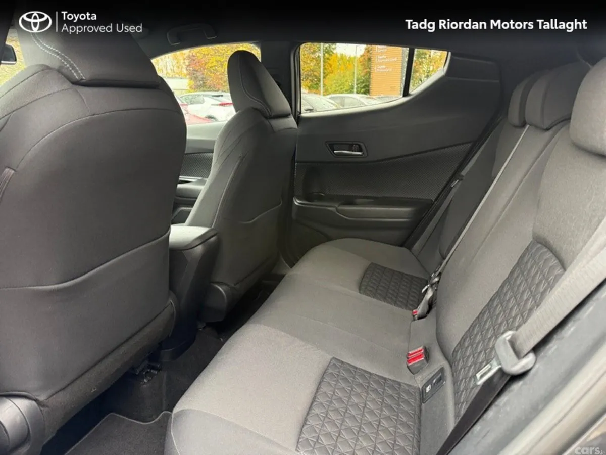 Toyota C-HR SUV, Petrol Hybrid, 2021, Grey