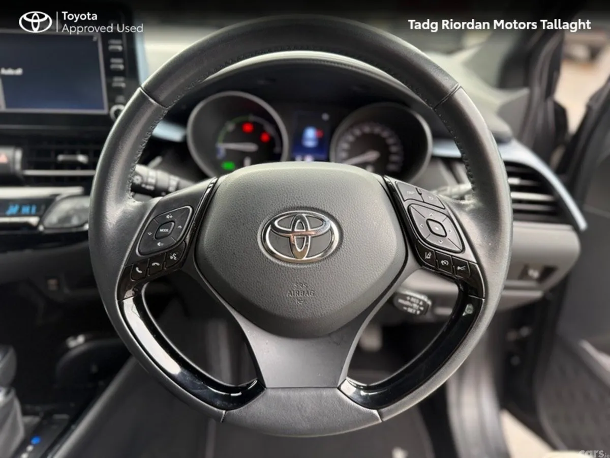Toyota C-HR SUV, Petrol Hybrid, 2021, Grey