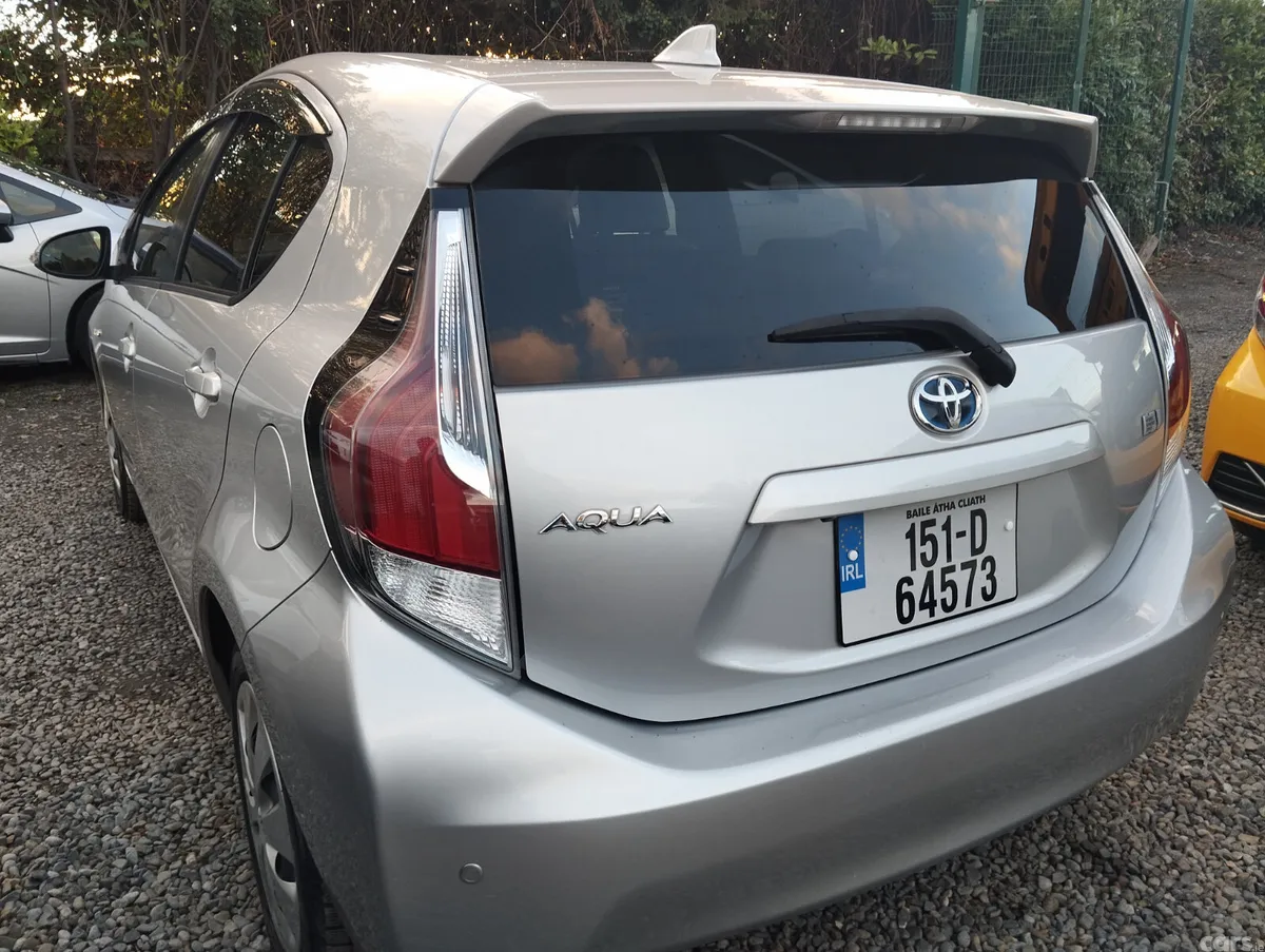 Toyota Aqua Hatchback, Petrol Hybrid, 2015, Silver