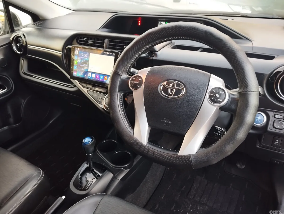 Toyota Aqua Hatchback, Petrol Hybrid, 2015, Silver
