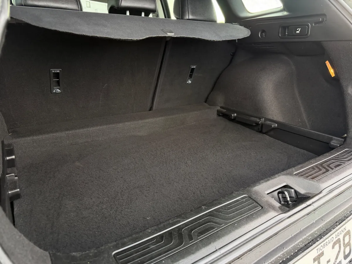 Renault Kadjar SUV, Diesel, 2019, Green
