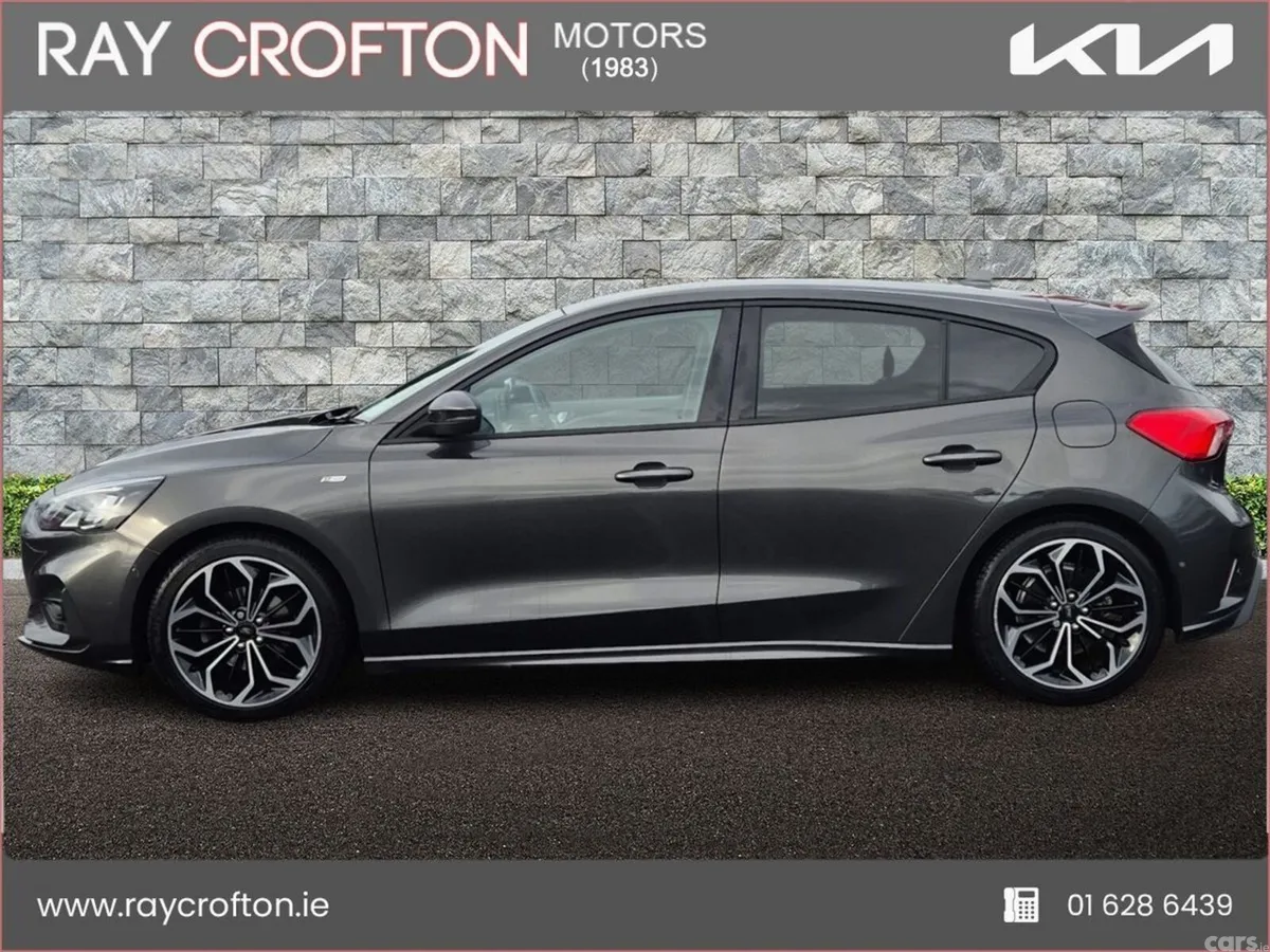 Ford Focus Hatchback, Petrol Hybrid, 2021, Grey