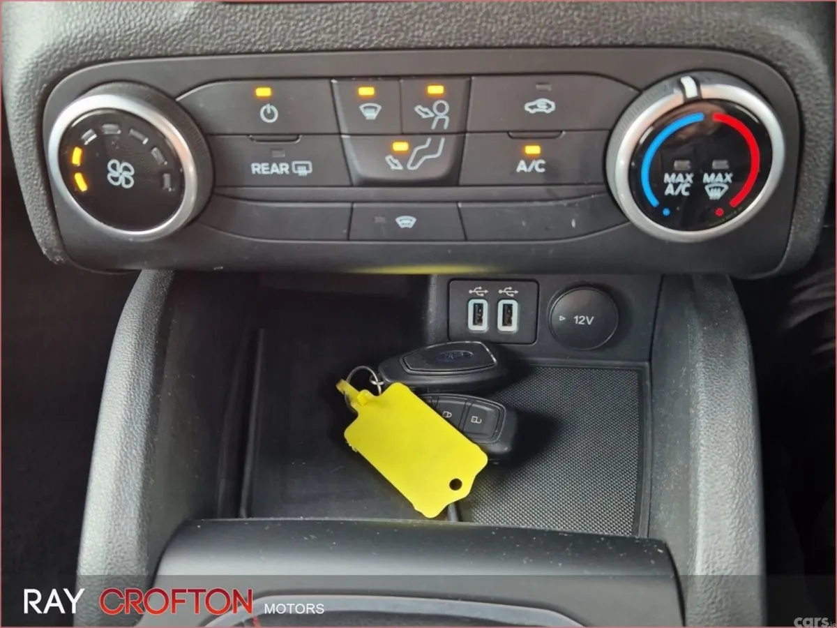 Ford Focus Hatchback, Petrol Hybrid, 2021, Grey