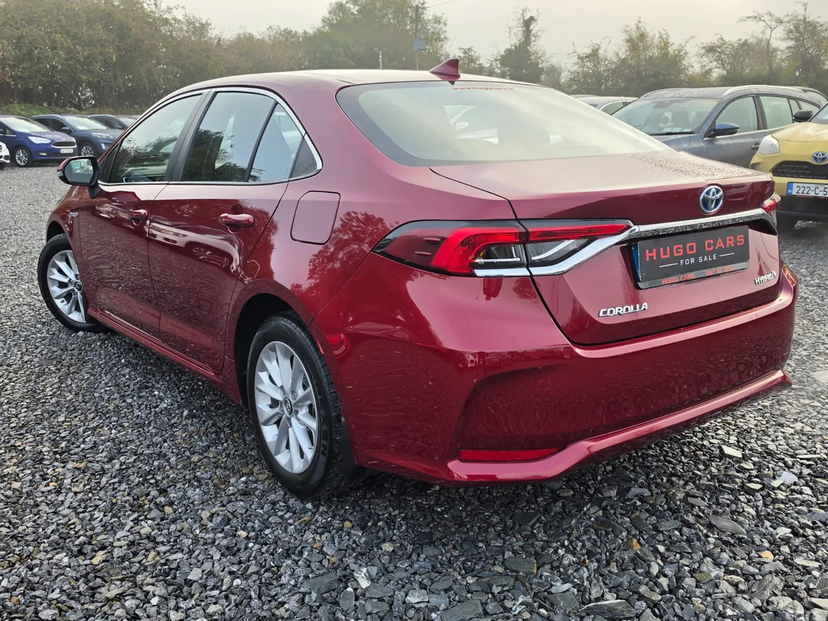 Toyota Corolla Saloon, Petrol Hybrid, 2020, Red